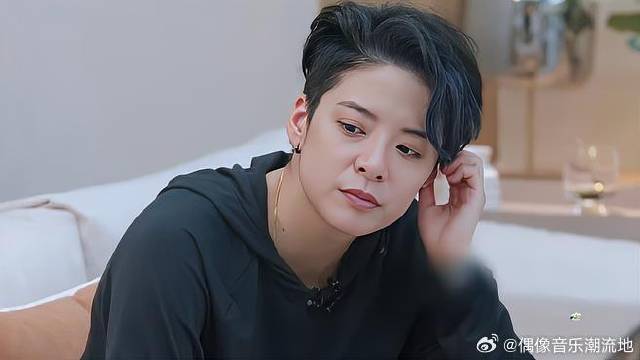 女团舞蹈背后的伤痛：朱珠提醒大家注意身体！