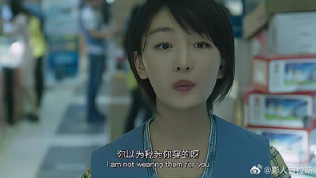 小伙被经理刁难，下秒美女一句话，当场拿捏住经理！