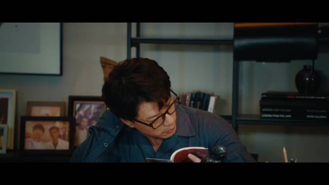 张雨彤将海王缝入蜡像