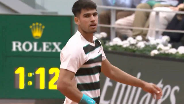 阿尔卡拉斯因法网关键分获埃德伯格体育精神奖