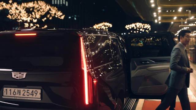 2023年12月8日美国奢侈品牌凯迪拉克宣布聘请演员玄彬为旗舰车型SUV