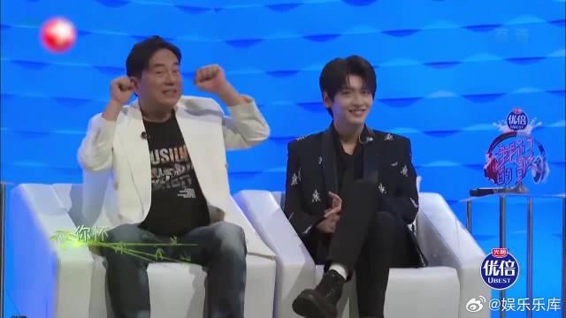 大张伟汪苏泷古装合唱，尽展侠客柔情风采，听得太过瘾