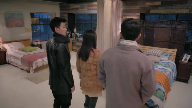 漂洋过海来看你：两男两女同住一屋，分配床位引发爆笑争执！