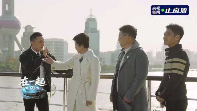 鸿蒙智行五界首聚上海直播，尚界交付破两万智界V9亮相