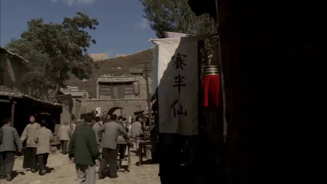 走西口：求签客遇赛半仙，神算指点迷津：往西走竟能发财？