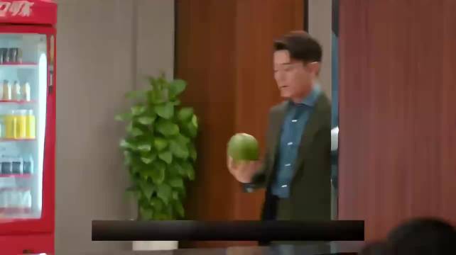 俞老师现在每天不去找顾医生，就浑身不自在难受.