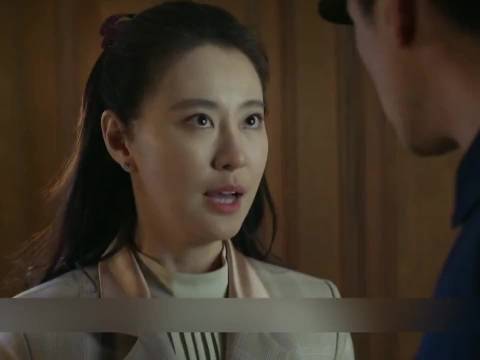 明台强吻程锦云，顺利的完成任务 伪装者