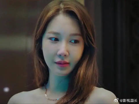 天使接下了她的身体，却没接下她的生命