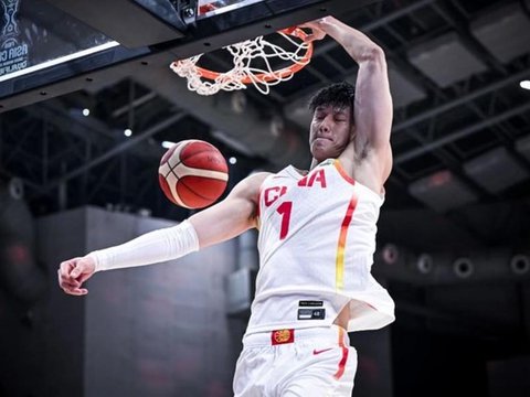 两输韩国！郭士强有3大败笔，错信两名球员，缺赵睿不是关键因素