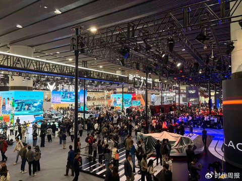 多车企开启年底“抢单大战”!精准促销抢跑,新车现在买还是等明年