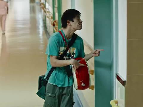 刘春和泪诉亲妈自私外婆守护，易烊千玺周雨彤蒋勤勤出演