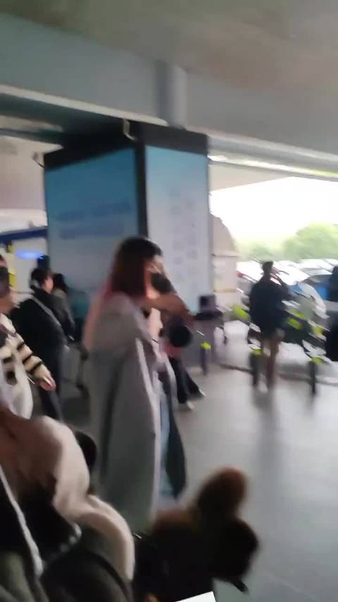 追星女狠狠共情了