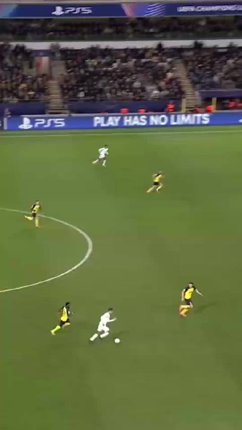 青木还是强啊！格林伍德上演梅开二度，本赛季各项赛事攻入13球