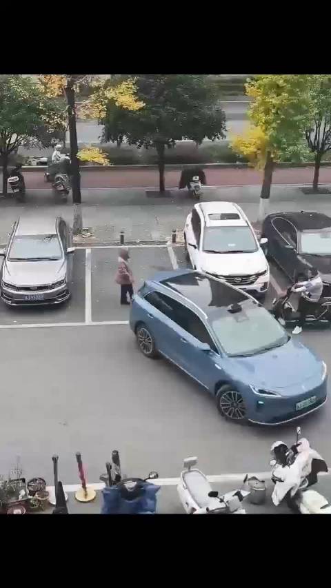 自动泊车最有用的场景