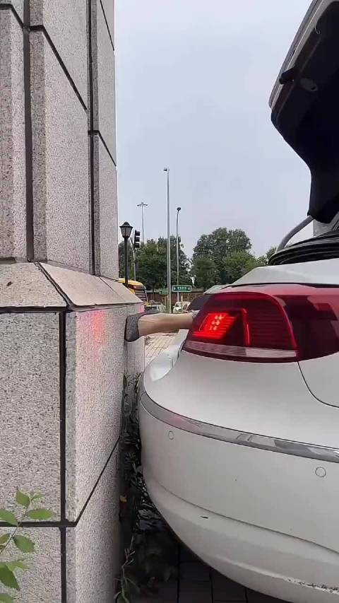 特斯拉新车取消超声波雷达，古人倒车方式引热议