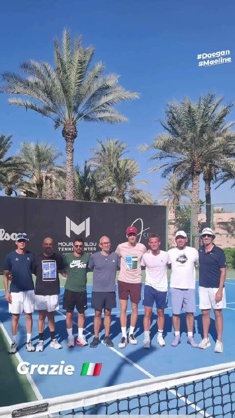 辛纳团队与范阿舍团队冬训练习合照曝光