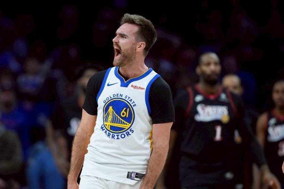 比肩林疯狂！科尔谈库里归队后斯宾塞定位