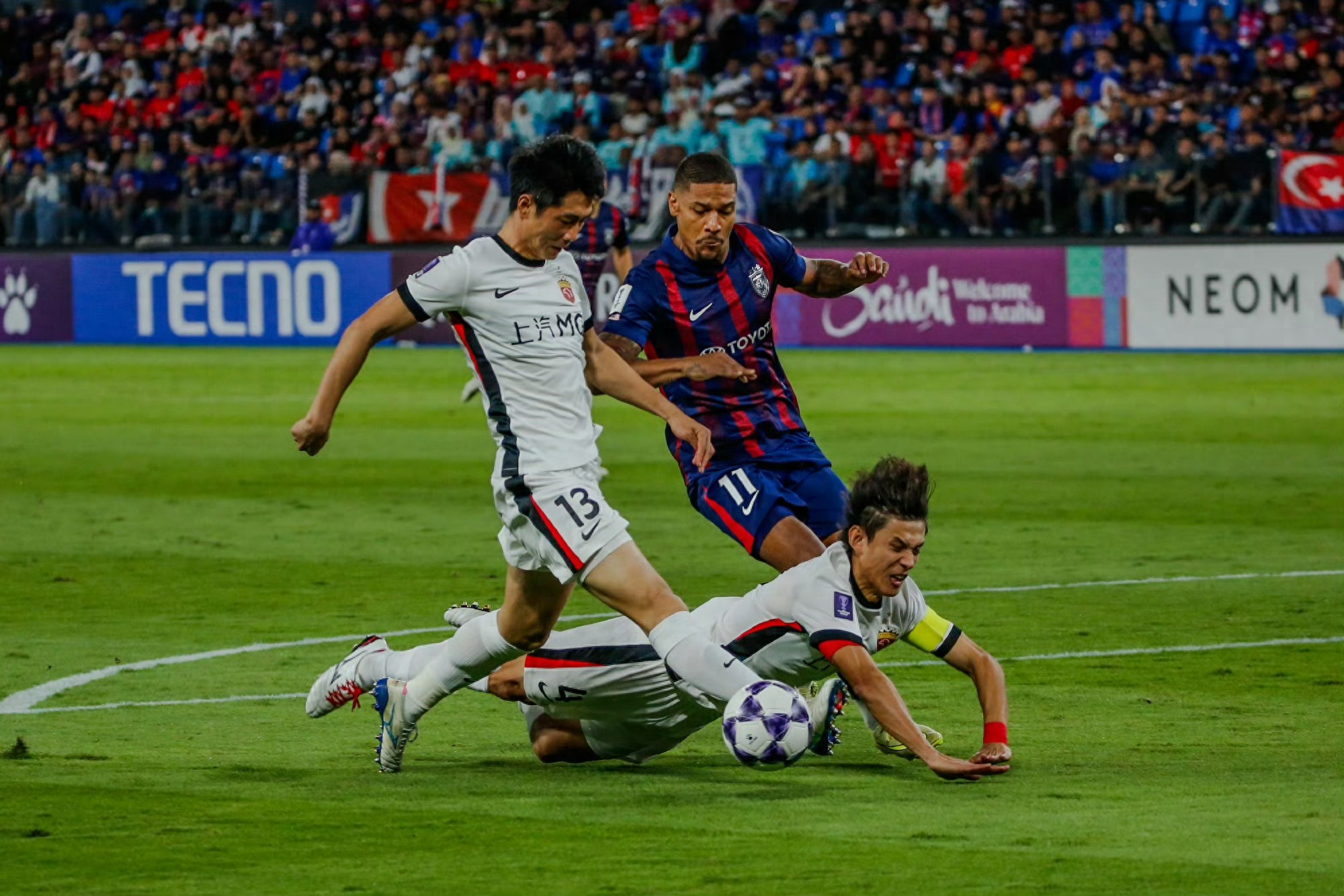 0-0！2-2！2场亚冠让邵佳一收获颇丰：找到新国门+张玉宁最佳搭档