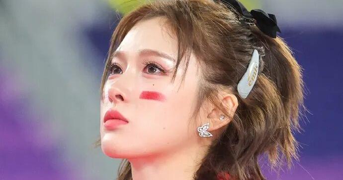 “你都28岁了，老女人了”，吴艳妮回应被“黑”：明年等着打脸