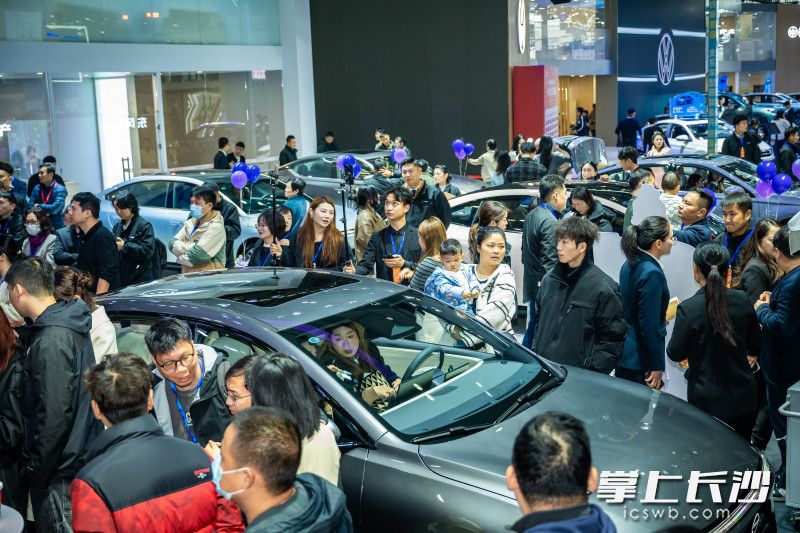 第二十一届长沙国际车展开幕，近千款新车亮相