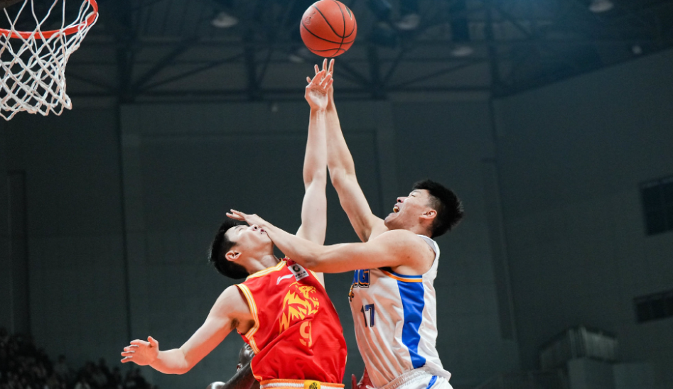 CBA顶薪先生场均仅4+3 周琦新赛季又要头大了