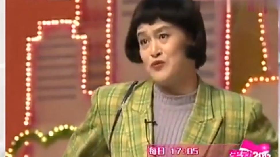 赵本山范伟《乱收费》，不愧是小品界黄金搭档，永远看不腻