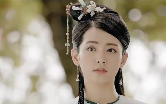 意欢惊艳出场封贵人 如懿铤而走险出冷宫 周迅 霍建华 如懿传