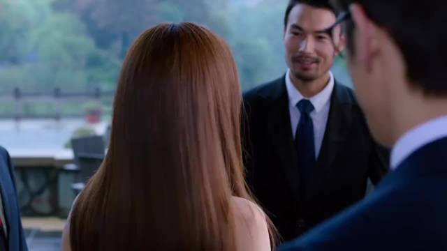 郑秋冬罗伊人旧爱重逢却己物是人非/每天好剧推荐