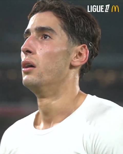 马赛后卫阿格尔德吊射破门，法甲联赛现精彩进球