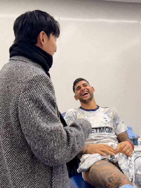 孙兴慜调侃罗梅罗：明年我们将登顶