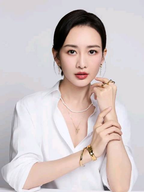 王鸥淡出荧幕专注陪伴女儿成长