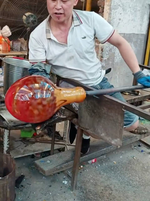 琉璃摆件卖的贵是有原因的…. 了解一下山东淄博的琉璃制品，是真的漂亮！