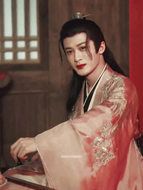 檀健次演绎防风邶成星光大赏焦点