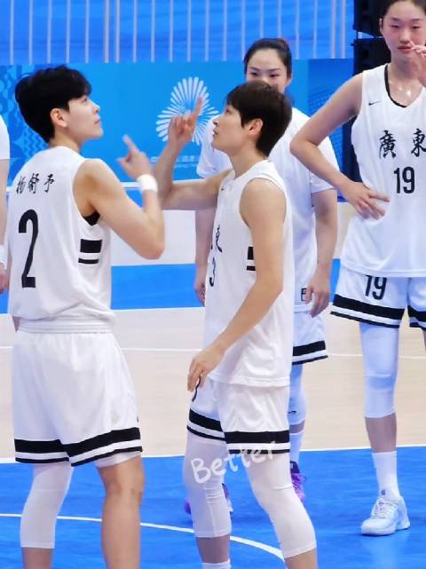 杨力维未发布视频引热议