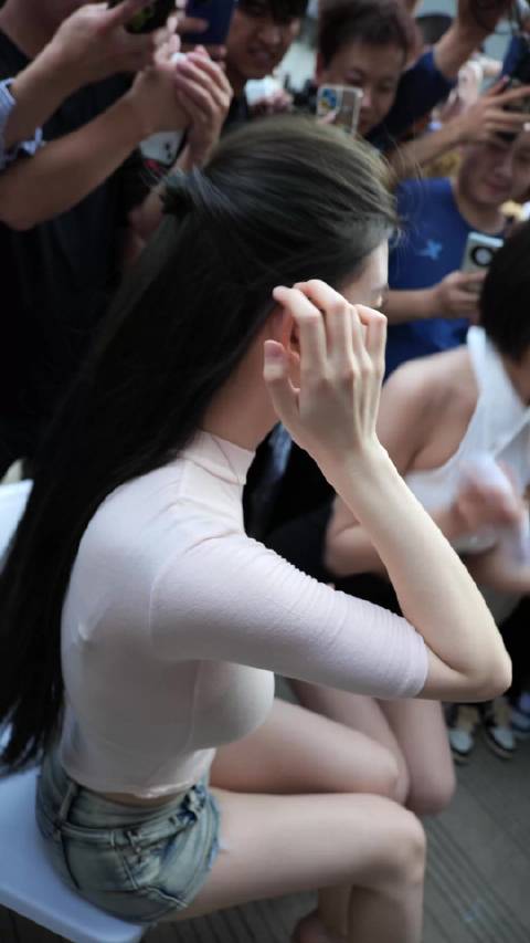 车展现场车模精彩画面 83