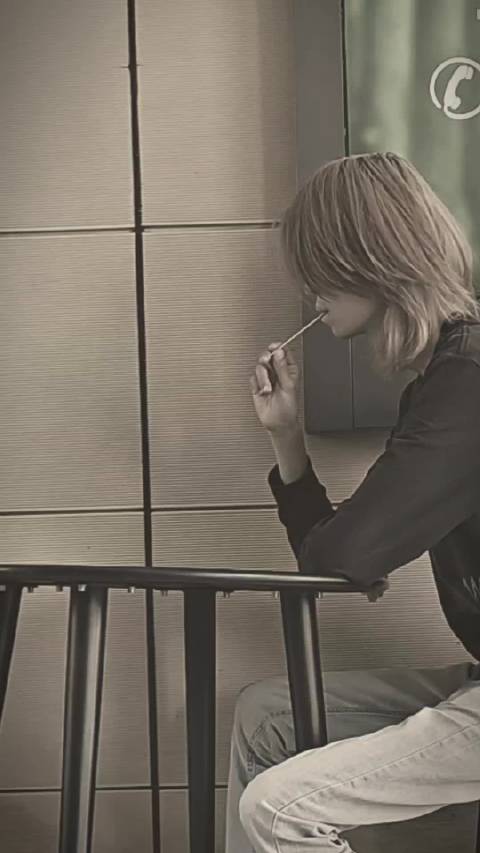 不知道是不是因为换季 感觉自己变了很多梁朝伟