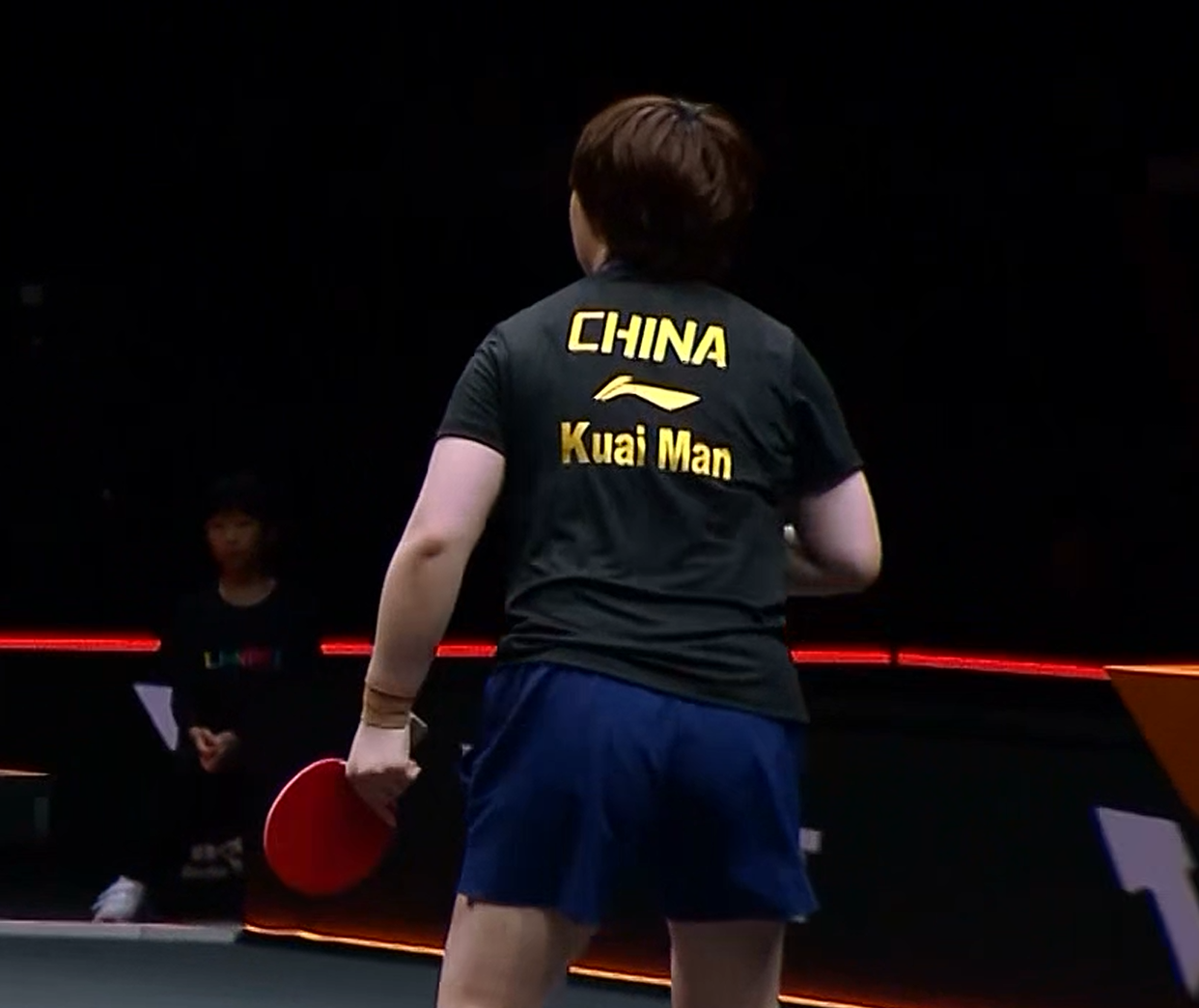 全场各方面压制！蒯曼横扫早田希娜晋级八强！对手被打懵了！