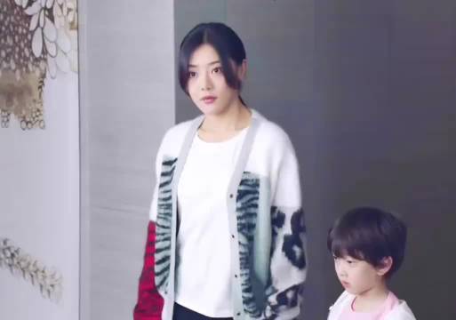 自闭症小孩终于奇迹般开口说话了，父母心都融化了