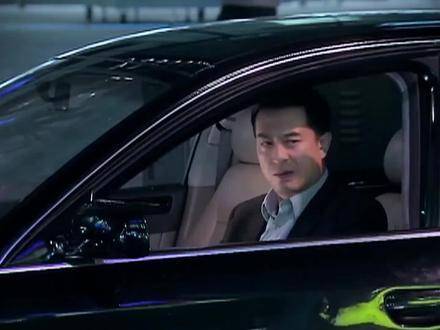 夜深人未眠，此刻的你正做着什么？