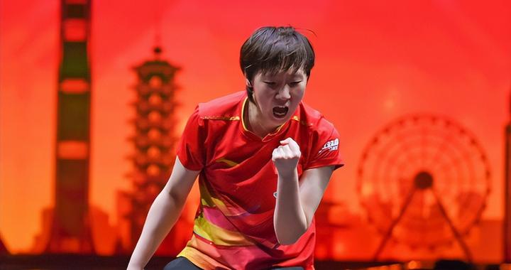 王曼昱太硬了！赛后扶腰坐下都困难 采访绝口不提伤病任浩多次询问