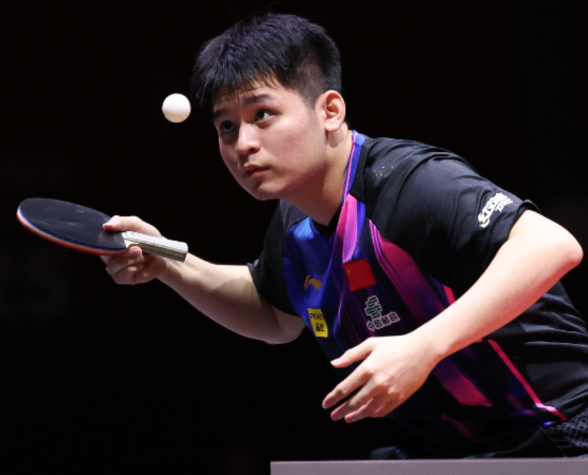 乒乓总决赛：首位国乒主力出局！梁靖崑一轮游，0-4不敌林诗栋
