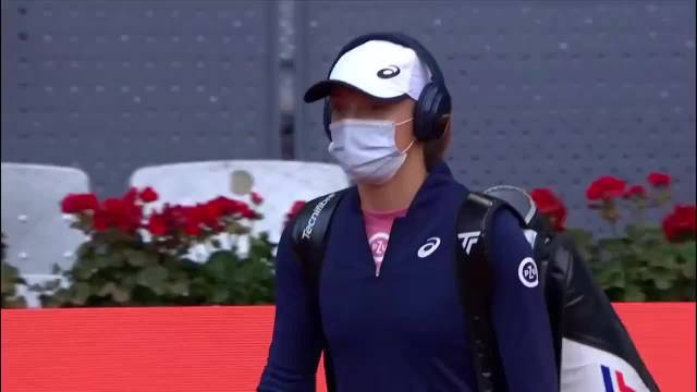 马德里赛巴蒂切削技术对决斯瓦泰克上旋进攻