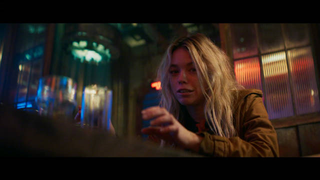 DC《超级少女》首支预告发布，卡拉酒吧热舞颠覆超英形象