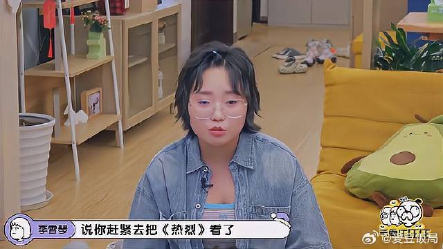 大鹏挨家挨户安利《热烈》，三连催让雪琴赶紧去看！