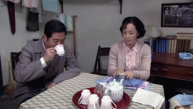 金婚:佟志想办事不想要娃，哪料文丽身子太争气，转眼生仨千金