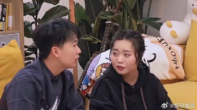 毛不易嘚瑟上春晚，郭麒麟李雪琴一句话，让毛毛脸都绿了