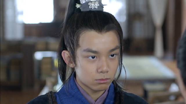 小飞流直率无套路，吵醒梅长苏还让其睡觉，梅长苏再无奈也宠着