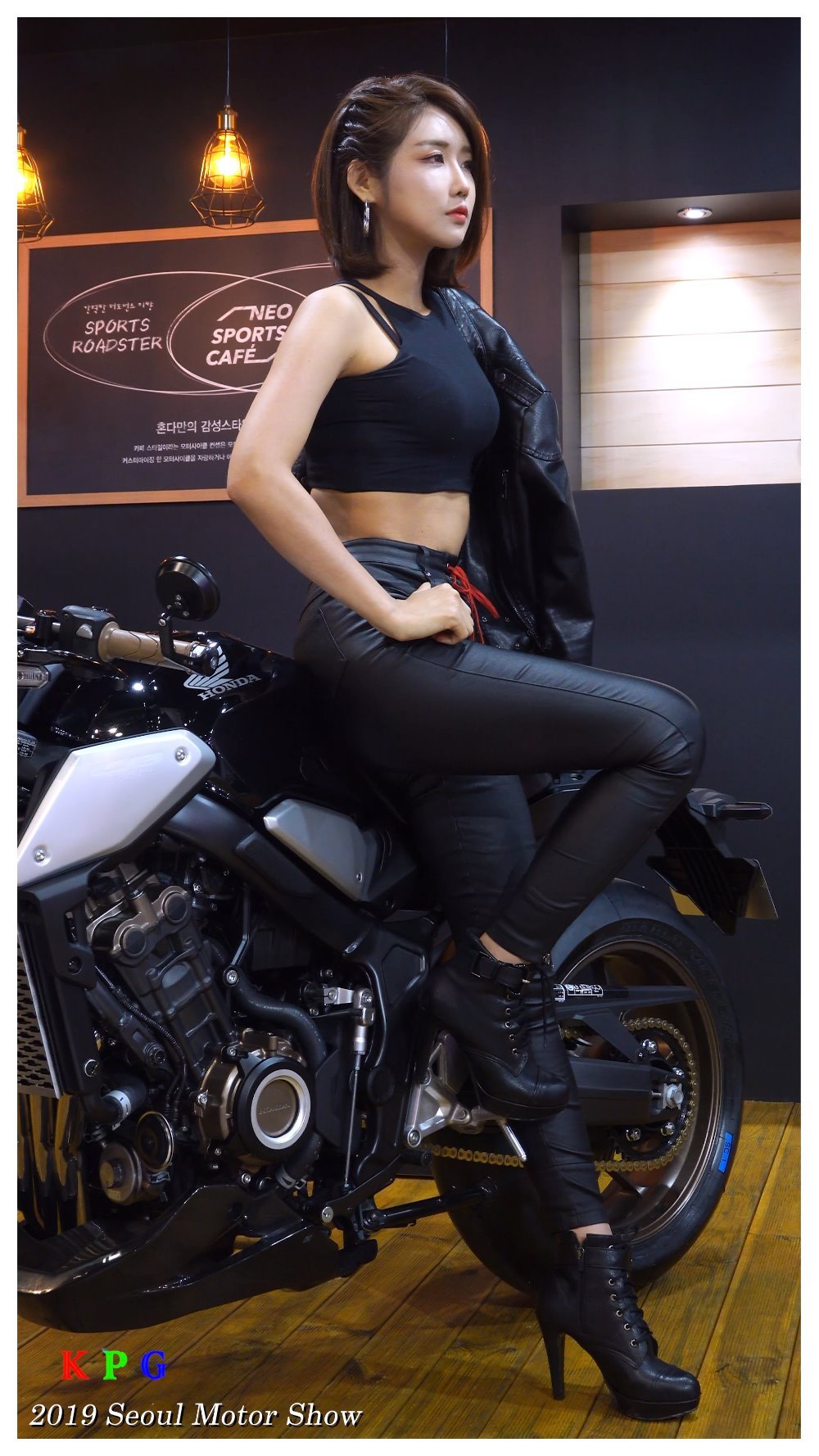 高颜值车模现场集锦 66