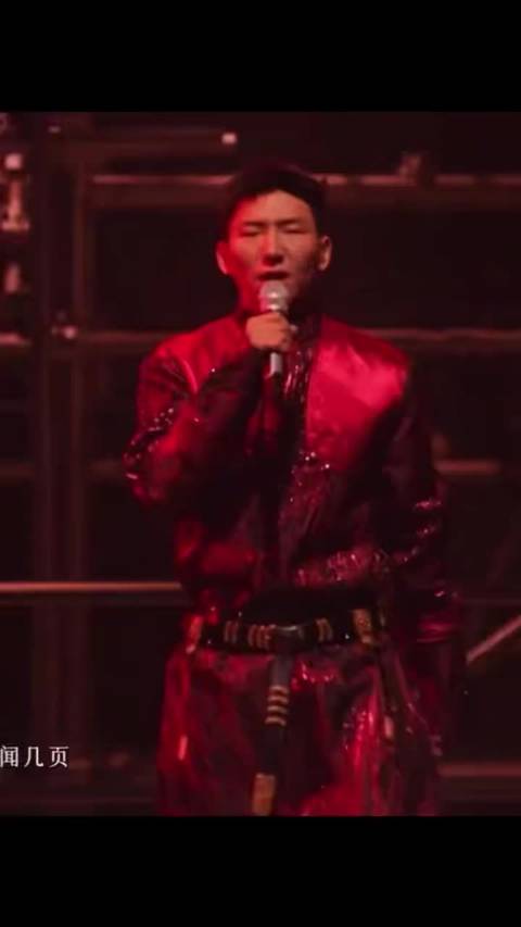 阿如那赤身架炮惊艳亮相，肌肉线条力量感十足