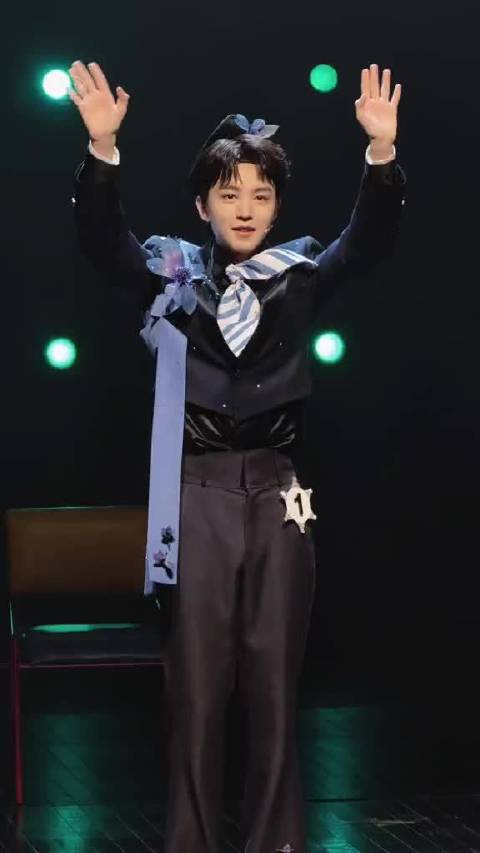 王俊凯回应董子健来看自己话剧